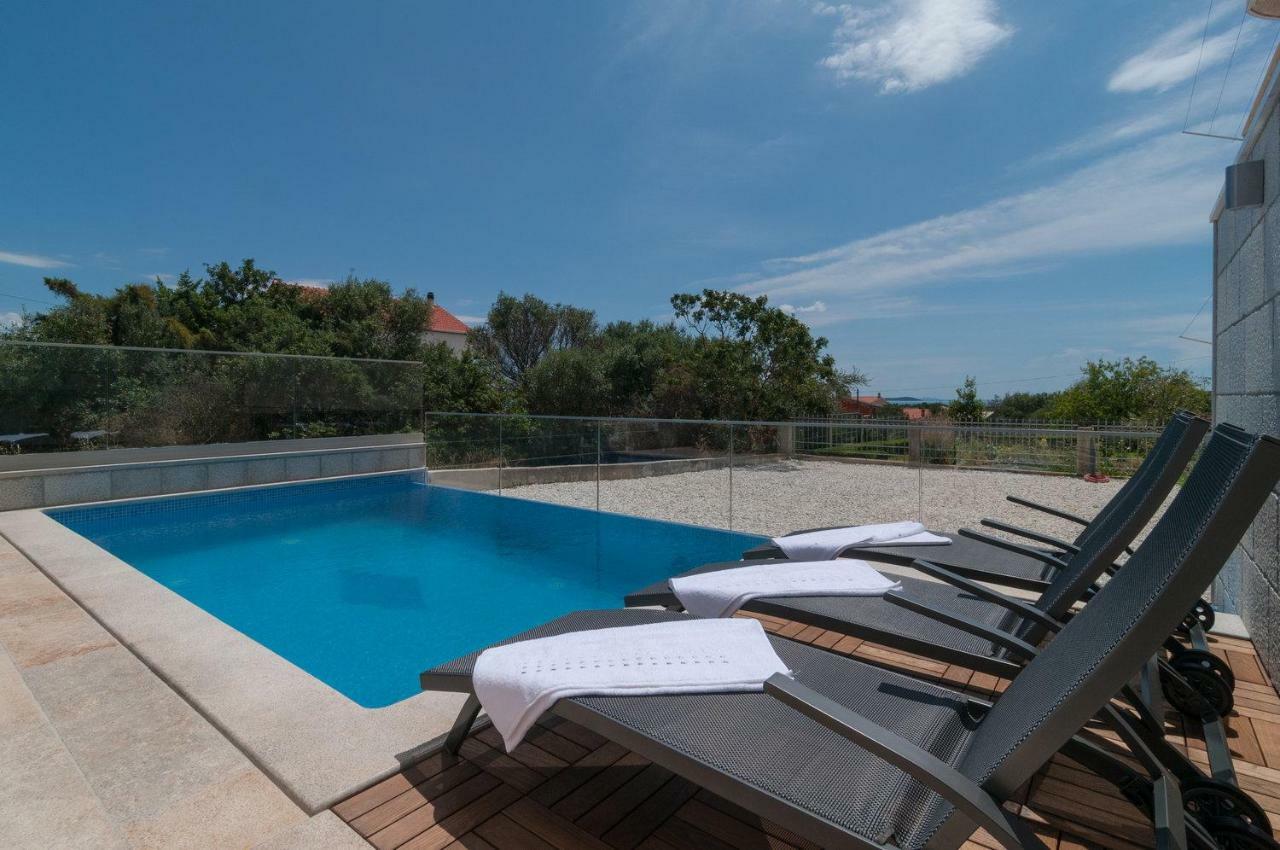Beautiful Apartment With Private Pool Trogir Extérieur photo